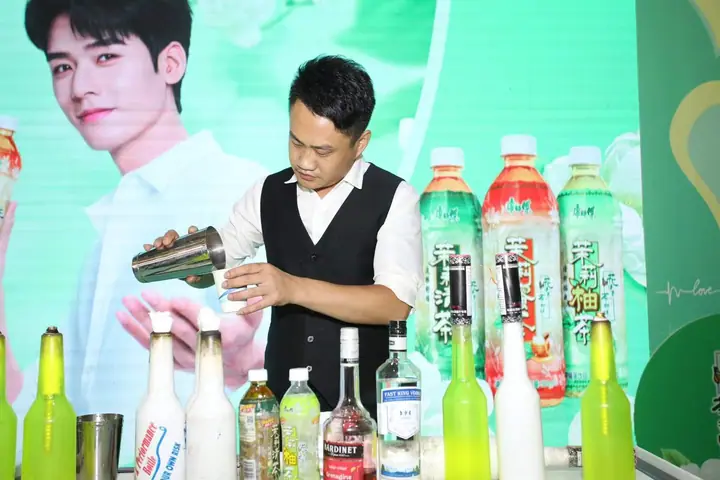 康师傅茉莉店长校园选拔赛杭州站现场照片 5