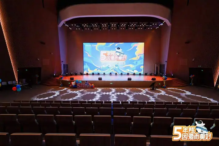 2023菜鸟五年陈授戒仪式现场照片 6