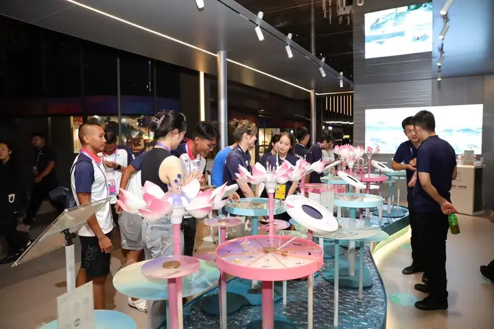亚运会阿里云徽章交换中心现场照片 4