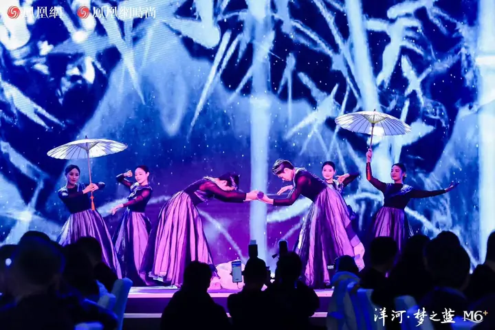 2023凤凰网主播红人盛典现场照片 8