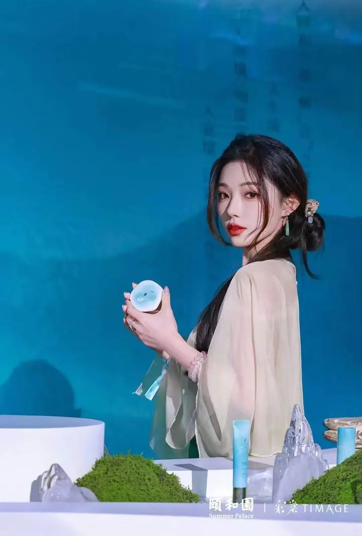 彩棠与颐和园入境观颐发布会现场照片 8