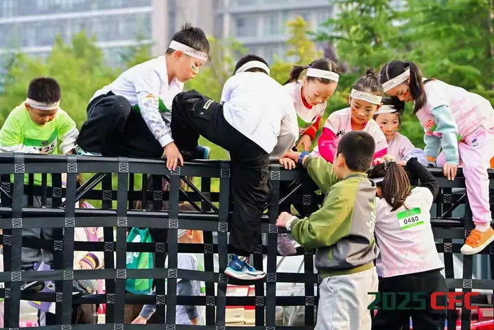 2025CFC国民体能赛总决赛现场照片 8